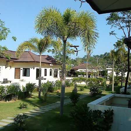 Kasalong Phuket Resort Nai Yang Beach エクステリア 写真